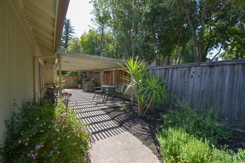 335 Holly Ct, Dixon, CA 95620 photo 29
