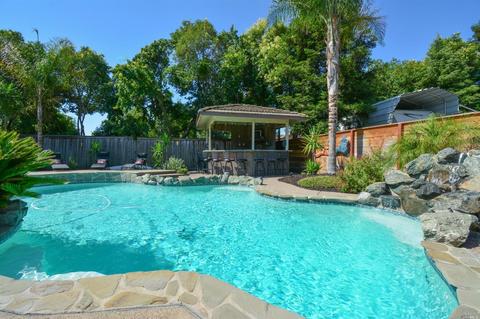 335 Holly Ct, Dixon, CA 95620 photo 38