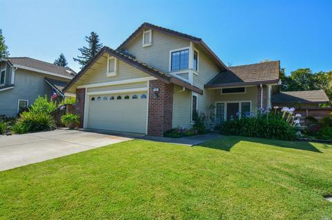335 Holly Ct, Dixon, CA 95620 photo 5