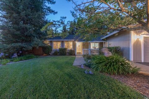 123 Barrio Way, Windsor, CA 95492 photo 4