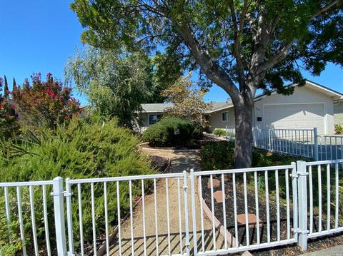 2027 Thrush Way, Fairfield, CA 94533 photo 6