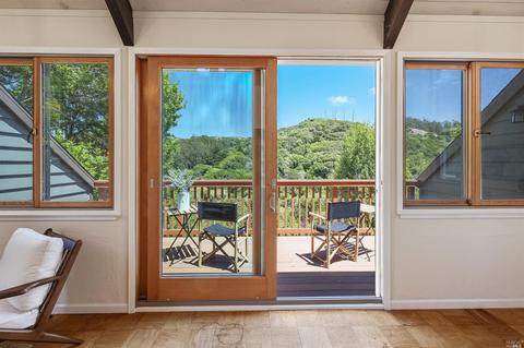 386 Carrera Dr, Mill Valley, CA 94941 photo 1