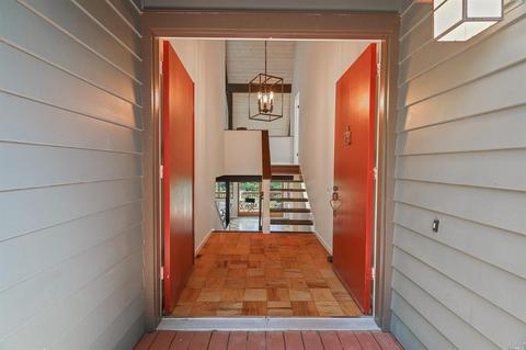 386 Carrera Dr, Mill Valley, CA 94941 photo 5