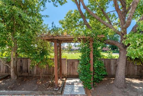 229 Prune Tree Dr, Healdsburg, CA 95448 photo 22