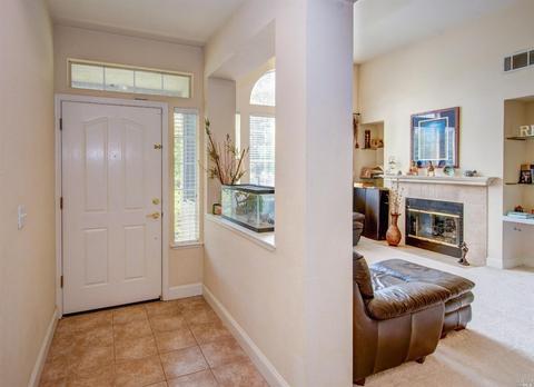 701 Emerald Bay Dr, Fairfield, CA 94534 photo 4