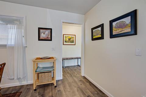 401 Michael Pl, Sebastopol, CA 95472 photo 9