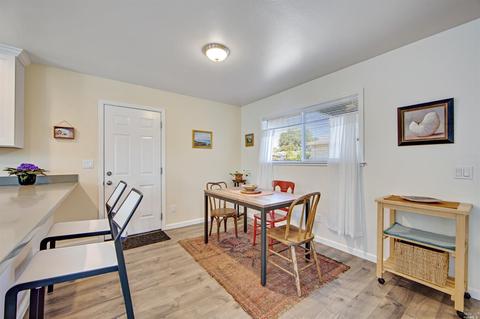 401 Michael Pl, Sebastopol, CA 95472 photo 8