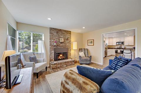 401 Michael Pl, Sebastopol, CA 95472 photo 12
