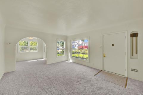 221 Greenfield Ave, Vallejo, CA 94590 photo 10