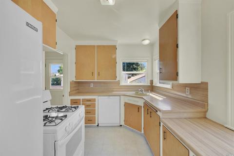 221 Greenfield Ave, Vallejo, CA 94590 photo 17
