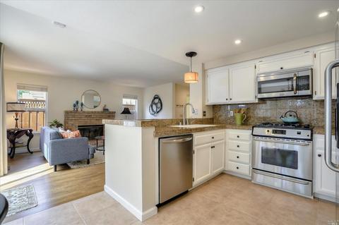 8407 Planetree Dr, Windsor, CA 95492 photo 15