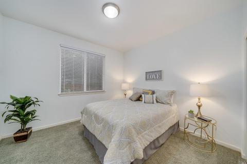 7970-7974 Creekside Dr, Windsor, CA 95492 photo 13
