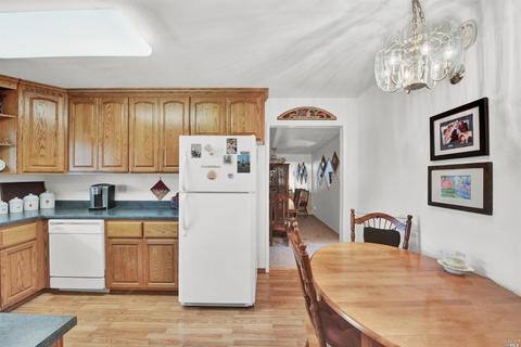 215 Deodara St, Vacaville, CA 95688 photo 17