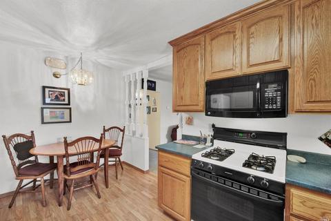 215 Deodara St, Vacaville, CA 95688 photo 22