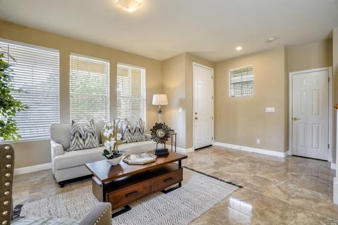 1339 Eagle Dr, Windsor, CA 95492 photo 6