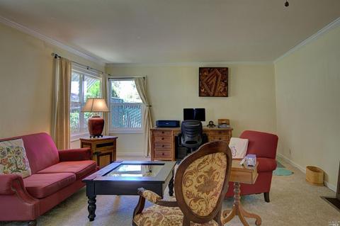720 Laurel St, Vallejo, CA 94591 photo 4
