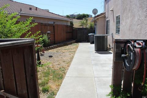 2273 Garnet Dr, Vallejo, CA 94591 photo 25