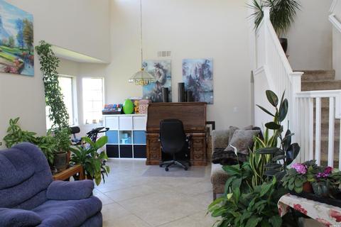 2273 Garnet Dr, Vallejo, CA 94591 photo 3