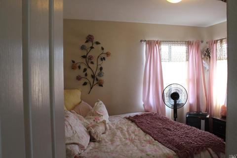 2273 Garnet Dr, Vallejo, CA 94591 photo 12