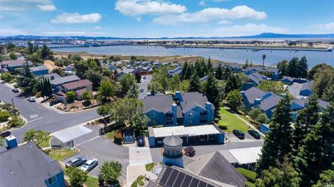 481 Lighthouse Ave, Vallejo, CA 94590 photo 2