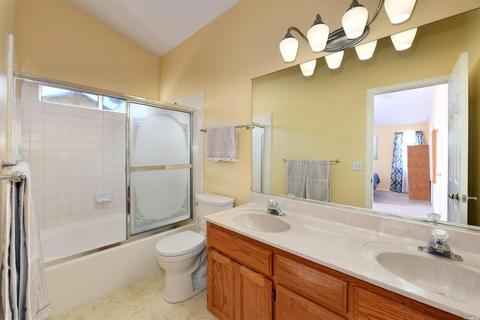 232 Belfiore Ln, Windsor, CA 95492 photo 11