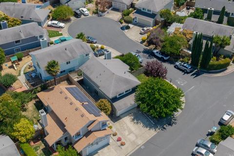 300 Starboard Dr, Vallejo, CA 94590 photo 2