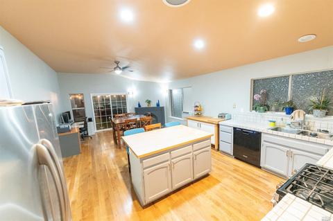 9604 Lord Dr, Windsor, CA 95492 photo 12