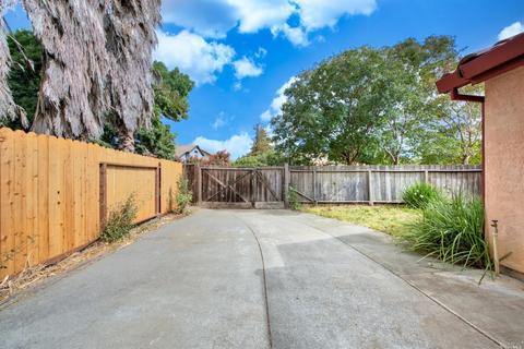 2773 Peppertree Dr, Fairfield, CA 94533 photo 29