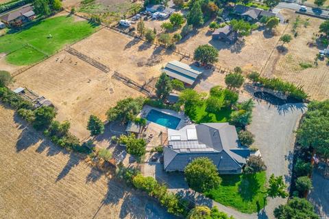 1223 3rd Ave, Napa, CA 94558 photo 2