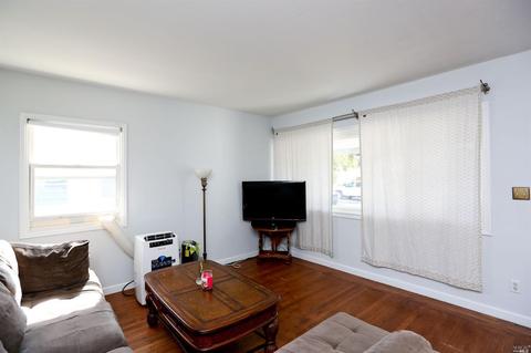 128 Clay St, Vallejo, CA 94591 photo 5