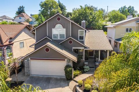 640 E J St, Benicia, CA 94510 photo 3