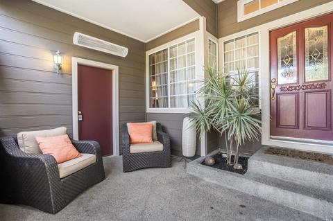 640 E J St, Benicia, CA 94510 photo 8