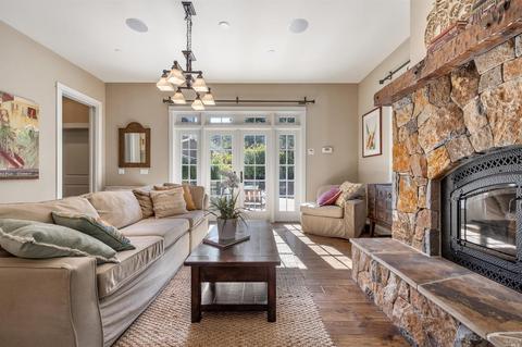 129 Moonlight Dr, Healdsburg, CA 95448 photo 9