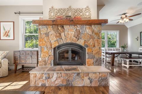 129 Moonlight Dr, Healdsburg, CA 95448 photo 10