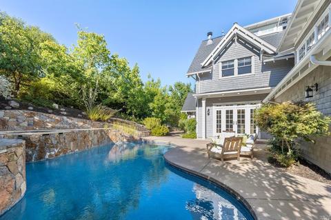 129 Moonlight Dr, Healdsburg, CA 95448 photo 1