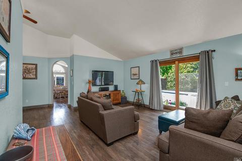 10932 Rio Ruso Dr, Windsor, CA 95492 photo 7