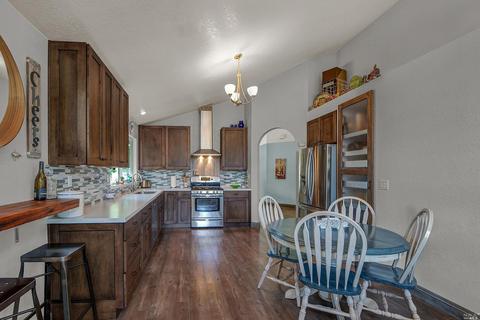 10932 Rio Ruso Dr, Windsor, CA 95492 photo 14
