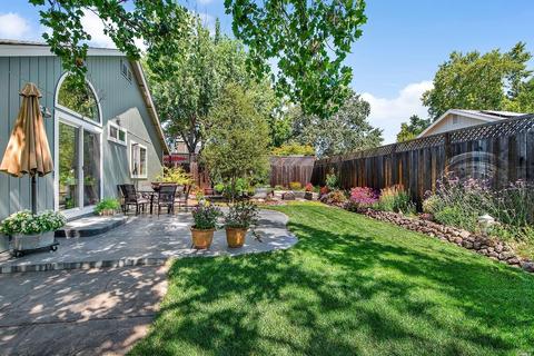 10932 Rio Ruso Dr, Windsor, CA 95492 photo 32