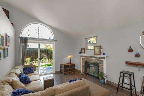 10932 Rio Ruso Dr, Windsor, CA 95492 photo 19