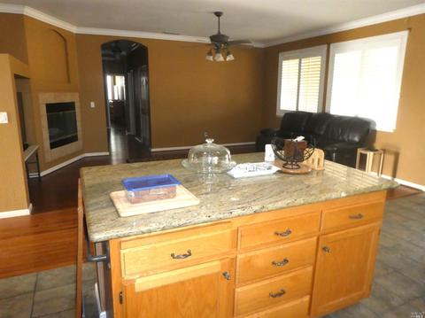 550 Ruby Dr, Vacaville, CA 95687 photo 6