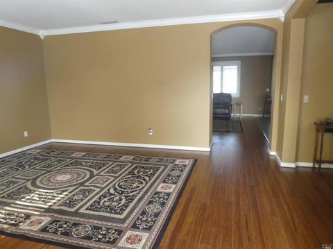 550 Ruby Dr, Vacaville, CA 95687 photo 4