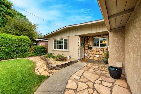 255 Hemlock St, Vacaville, CA 95688 photo 4