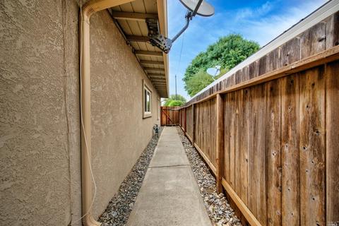 255 Hemlock St, Vacaville, CA 95688 photo 46
