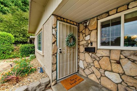 255 Hemlock St, Vacaville, CA 95688 photo 6