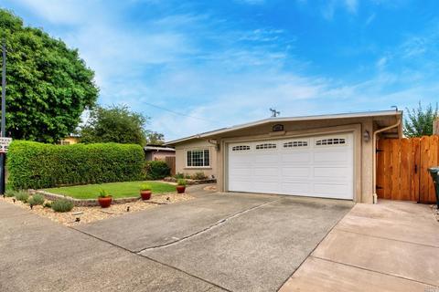 255 Hemlock St, Vacaville, CA 95688 photo 3