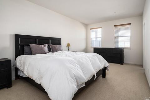 307 Jacquelyn Ln, Petaluma, CA 94952 photo 17