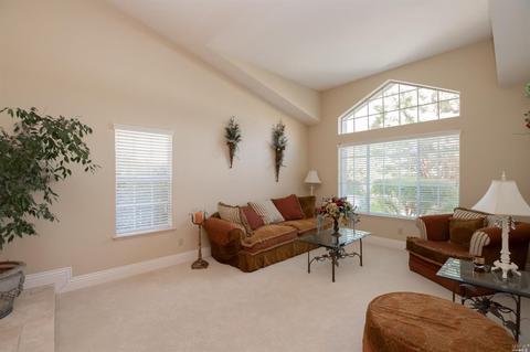 618 Cougar Ct, Vacaville, CA 95688 photo 4