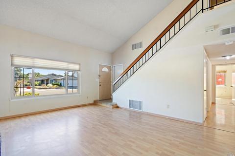 251 Bluebell Pl, Vallejo, CA 94591 photo 4
