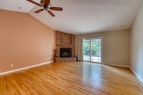 6169 Amie Dr, Windsor, CA 95492 photo 7