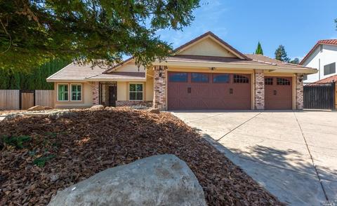 579 Rambleton Dr, Vacaville, CA 95688 photo 1